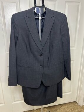 Jones New York Women's Charcoal Gray Two-Button Skirt Suit